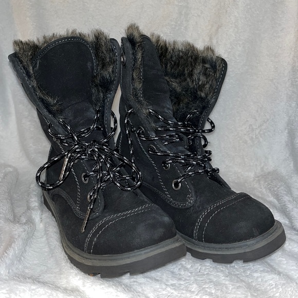 Worn once size 6 Roxy Tamarac Boots - Picture 6 of 6
